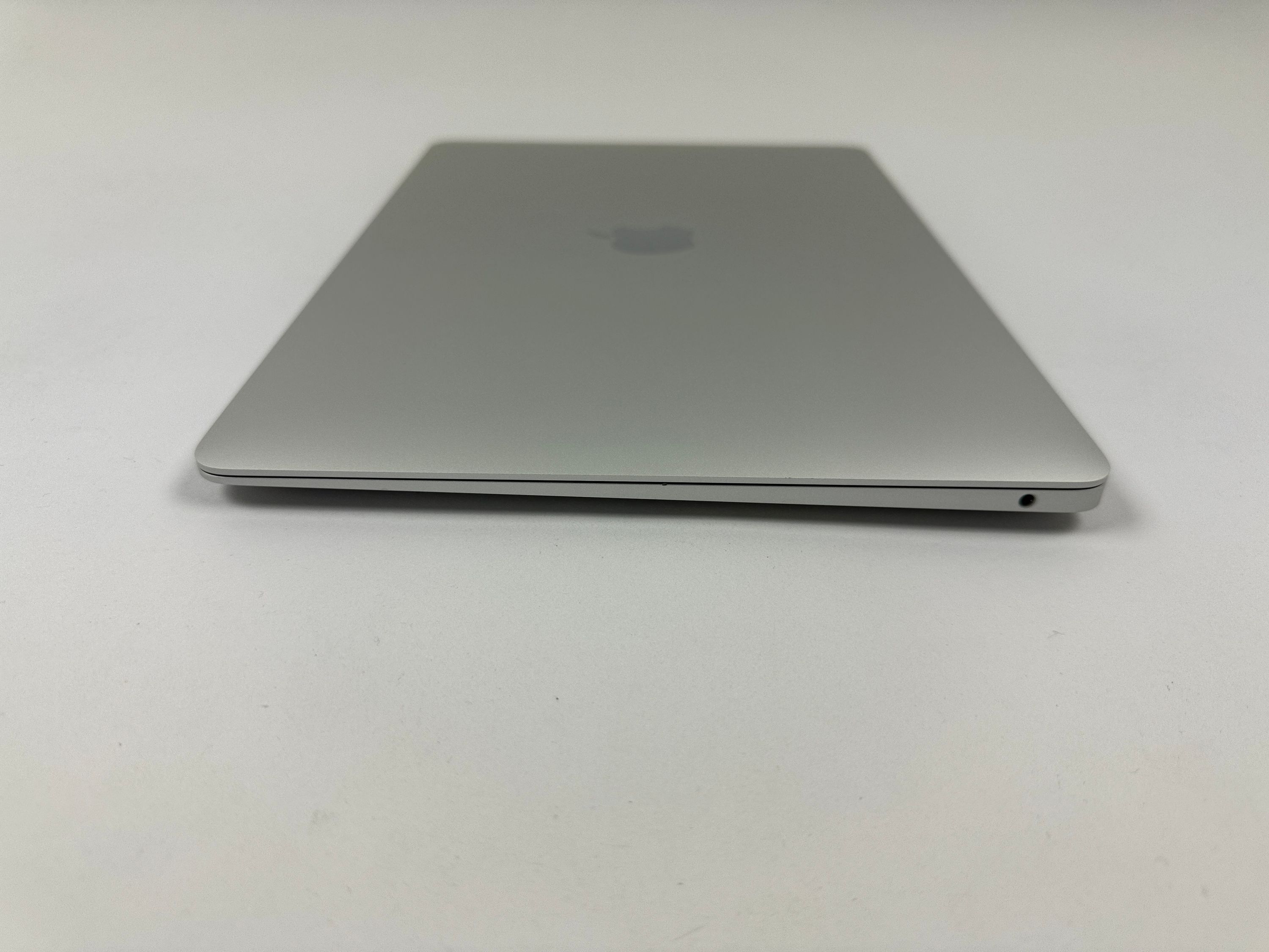 Apple MacBook Air 13,3“ M1 8C CPU 8C GPU 512 GB SSD 8 GB Ram 2020 SILBER