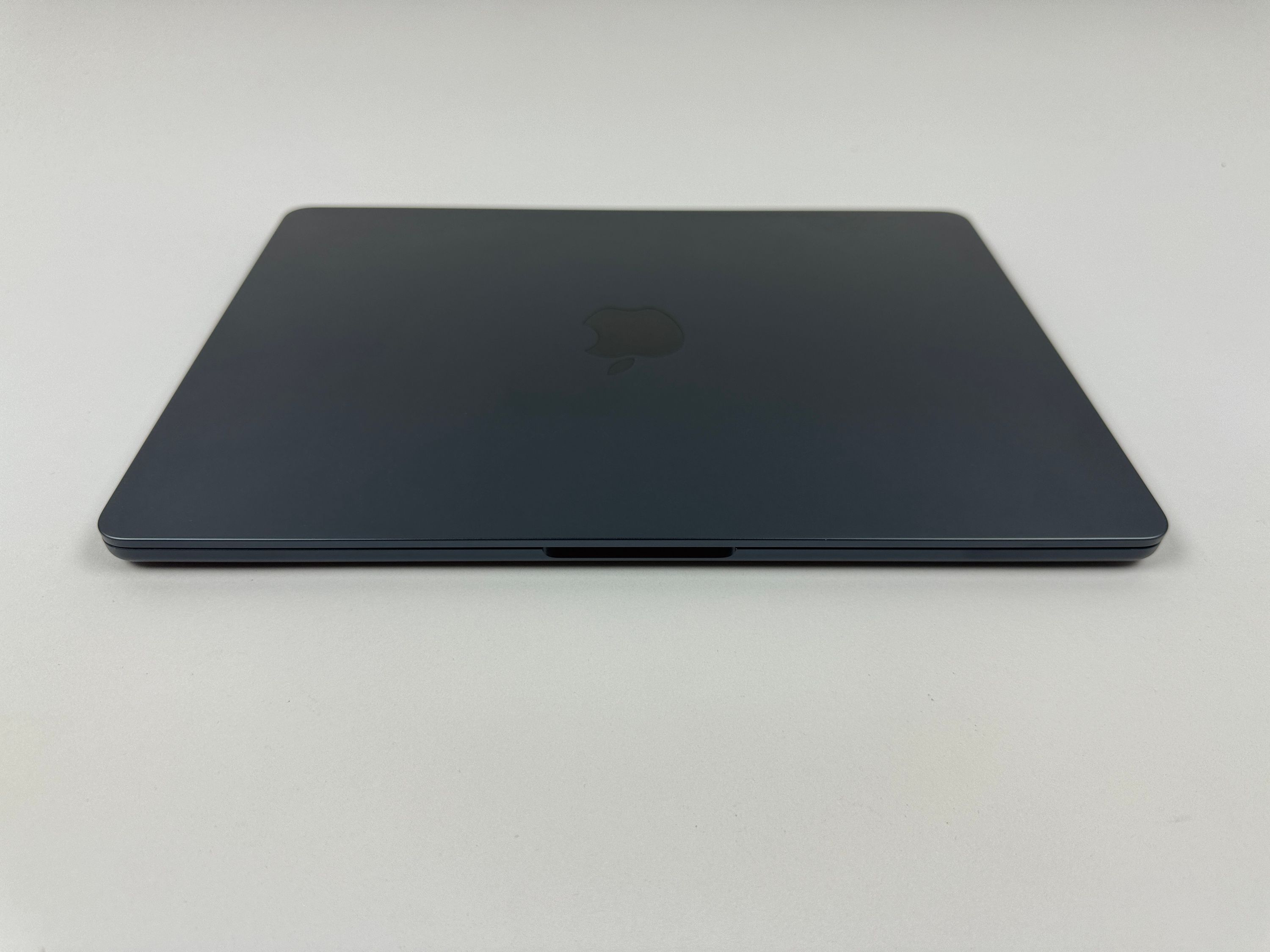 Apple MacBook Air 13,3“ M2 8C CPU 10C GPU 512 GB SSD 16 GB 2022 MITTERNACHT QWERTY