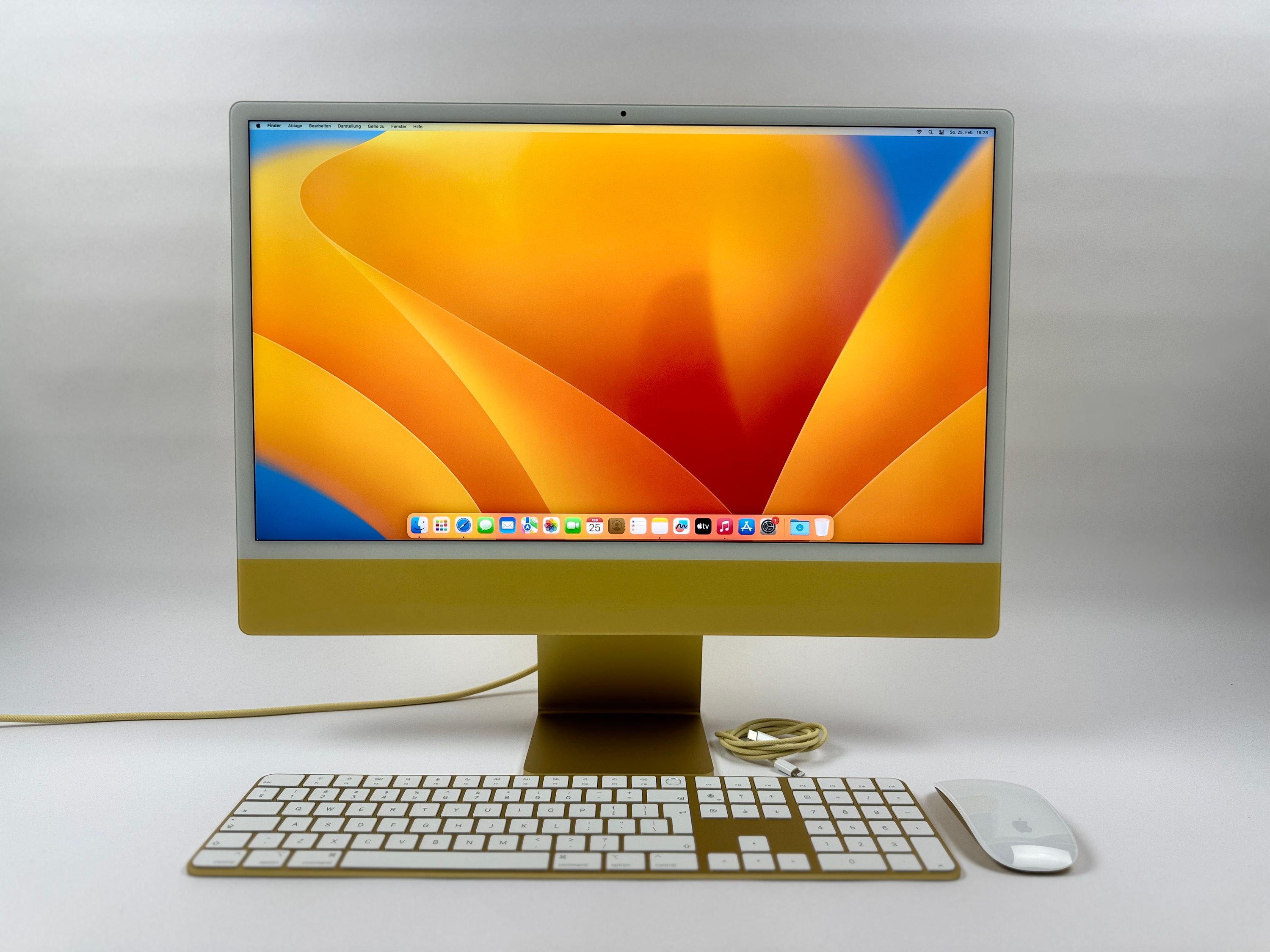Apple iMac 24" M1 8-Core CPU 8-Core GPU 16 GB RAM 256 GB SSD gelb