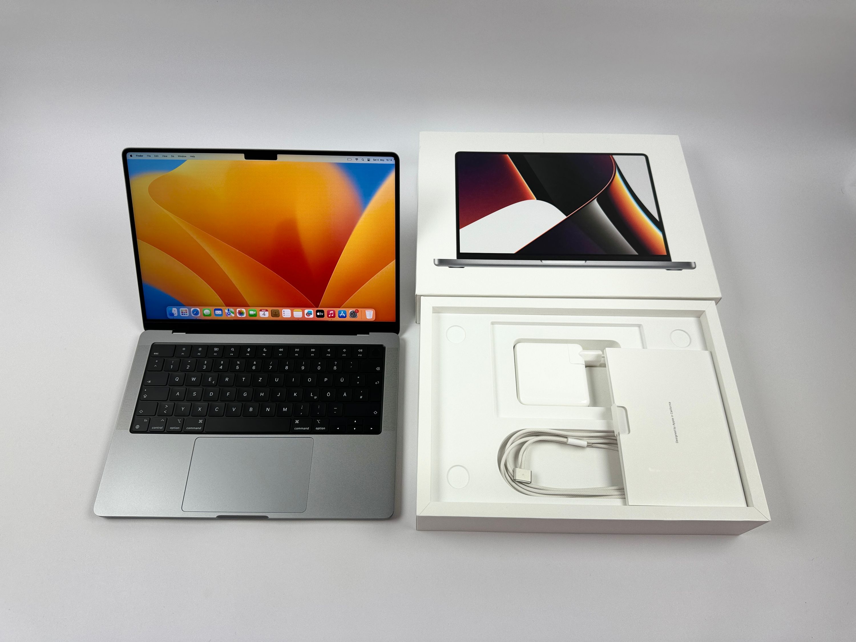 Apple MacBook Pro 14“ M1 PRO 10C CPU 16C GPU 1 TB SSD 16 GB Ram 2021 SPACE GREY