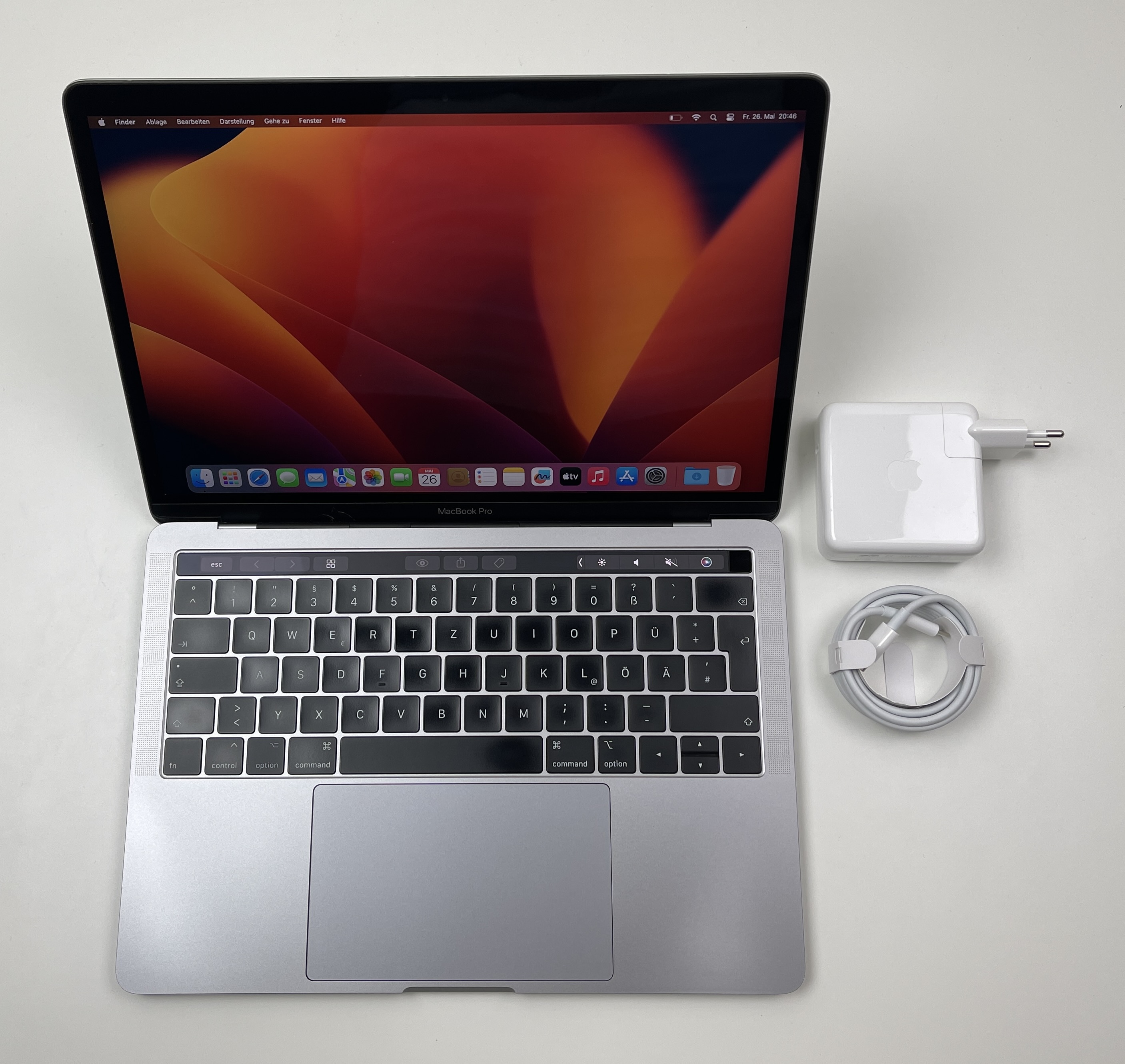 Apple MacBook Pro Retina TouchBar 13,3“ i7 2,7 Ghz 512 GB SSD 16 GB Ram SPACE GREY 2018