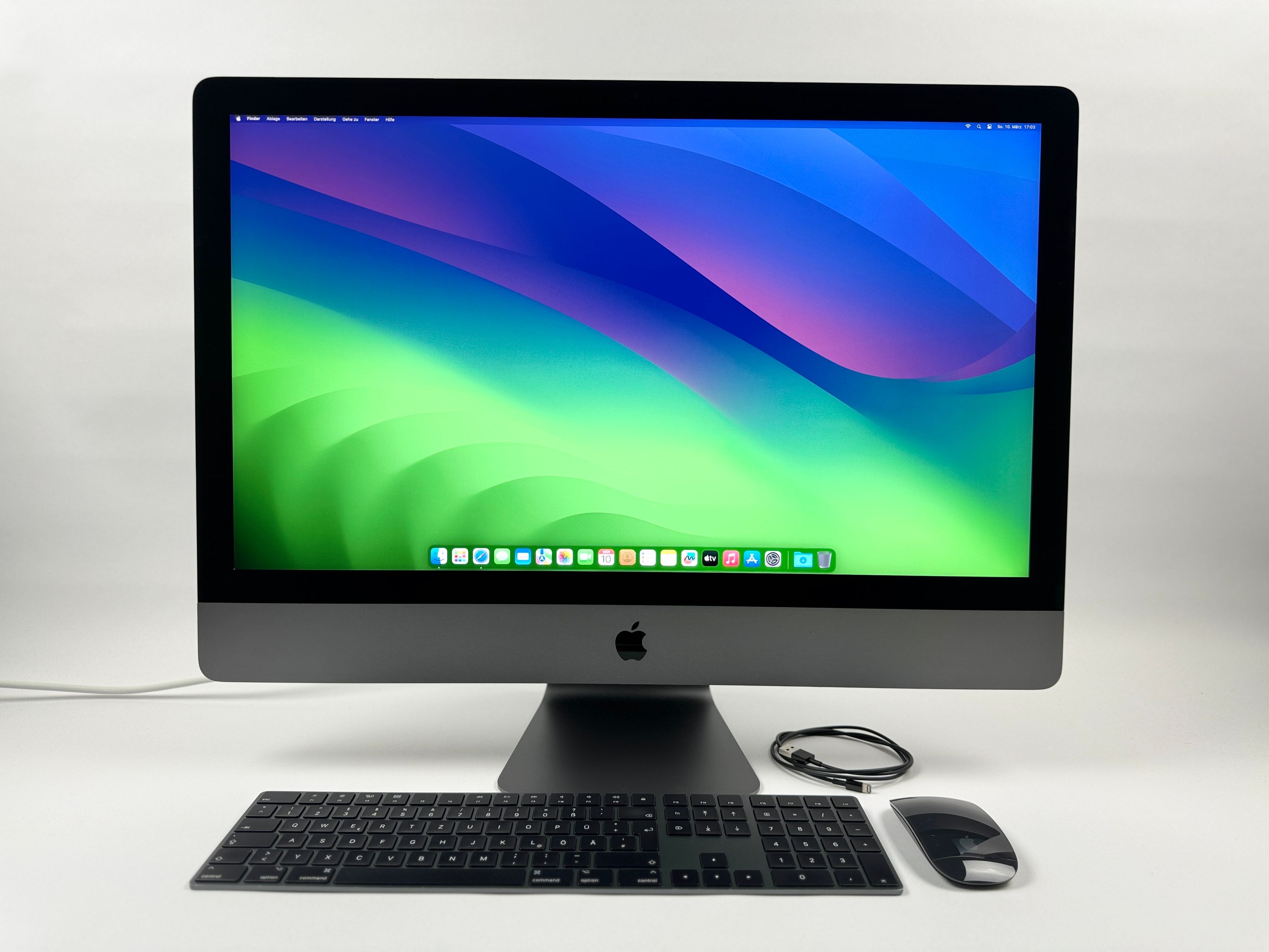 Apple iMac Pro 5K 27“ XEON 8-Core 3,2 Ghz 64 GB Ram 1 TB SSD VEGA 64X 16 GB