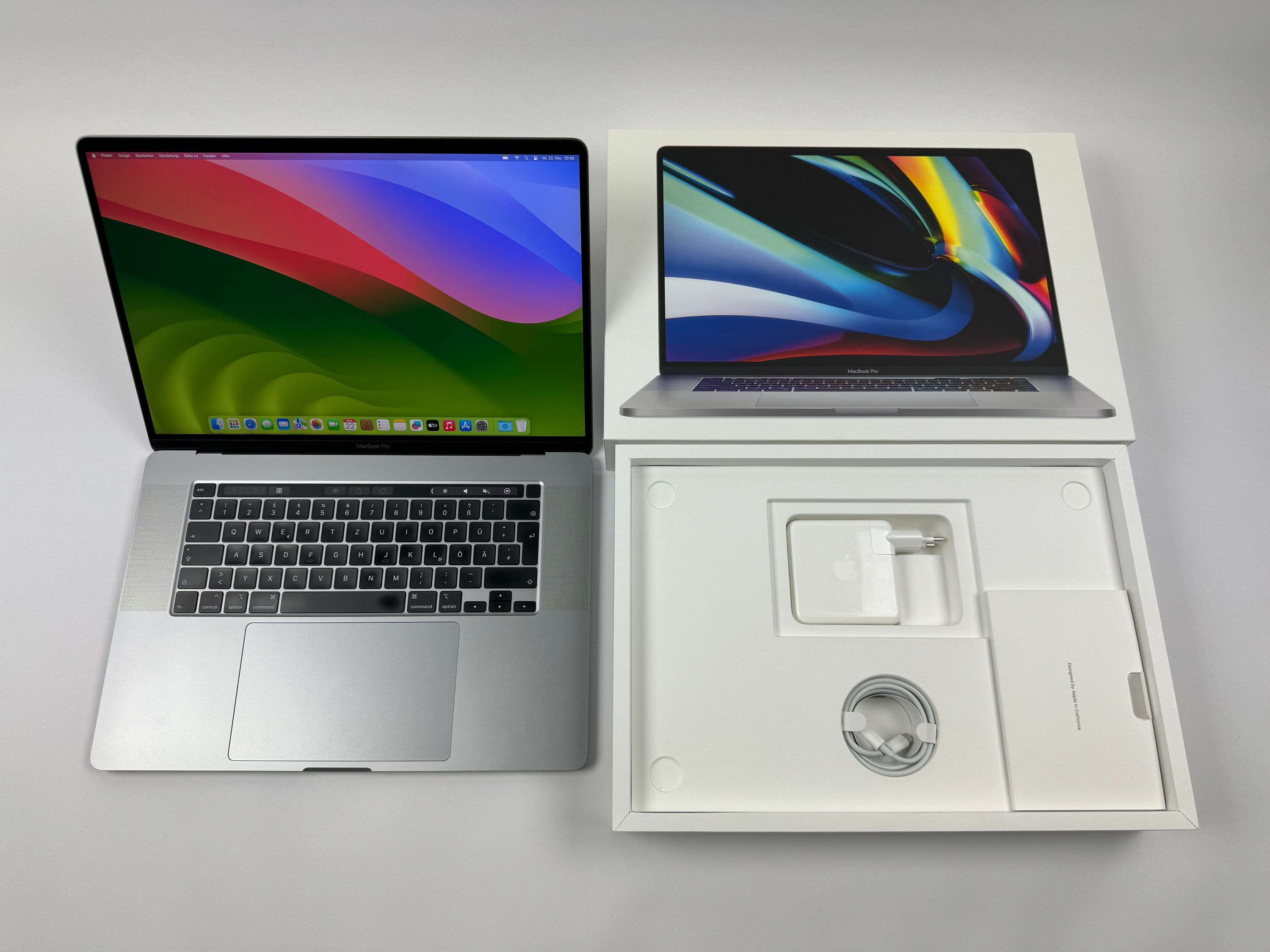 Apple MacBook Pro Retina TouchBar 16“ 8-Core i9 2,3 Ghz 1 TB SSD 32 GB Ram SPACEGREY 2019