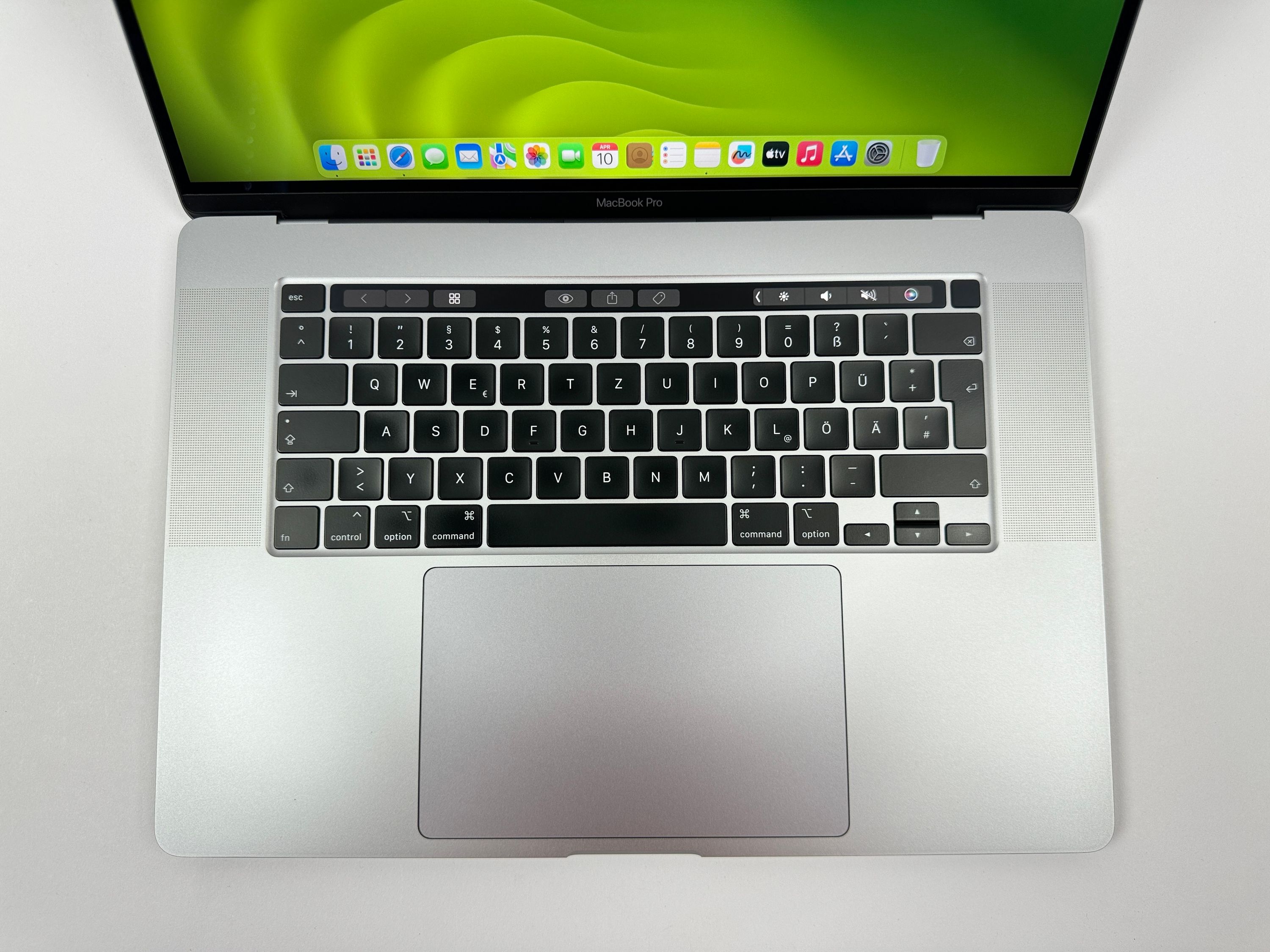 Apple MacBook Pro Retina TouchBar 16“ 8-Core i9 2,4 Ghz 1 TB SSD 32 GB Ram SPACEGREY 2019