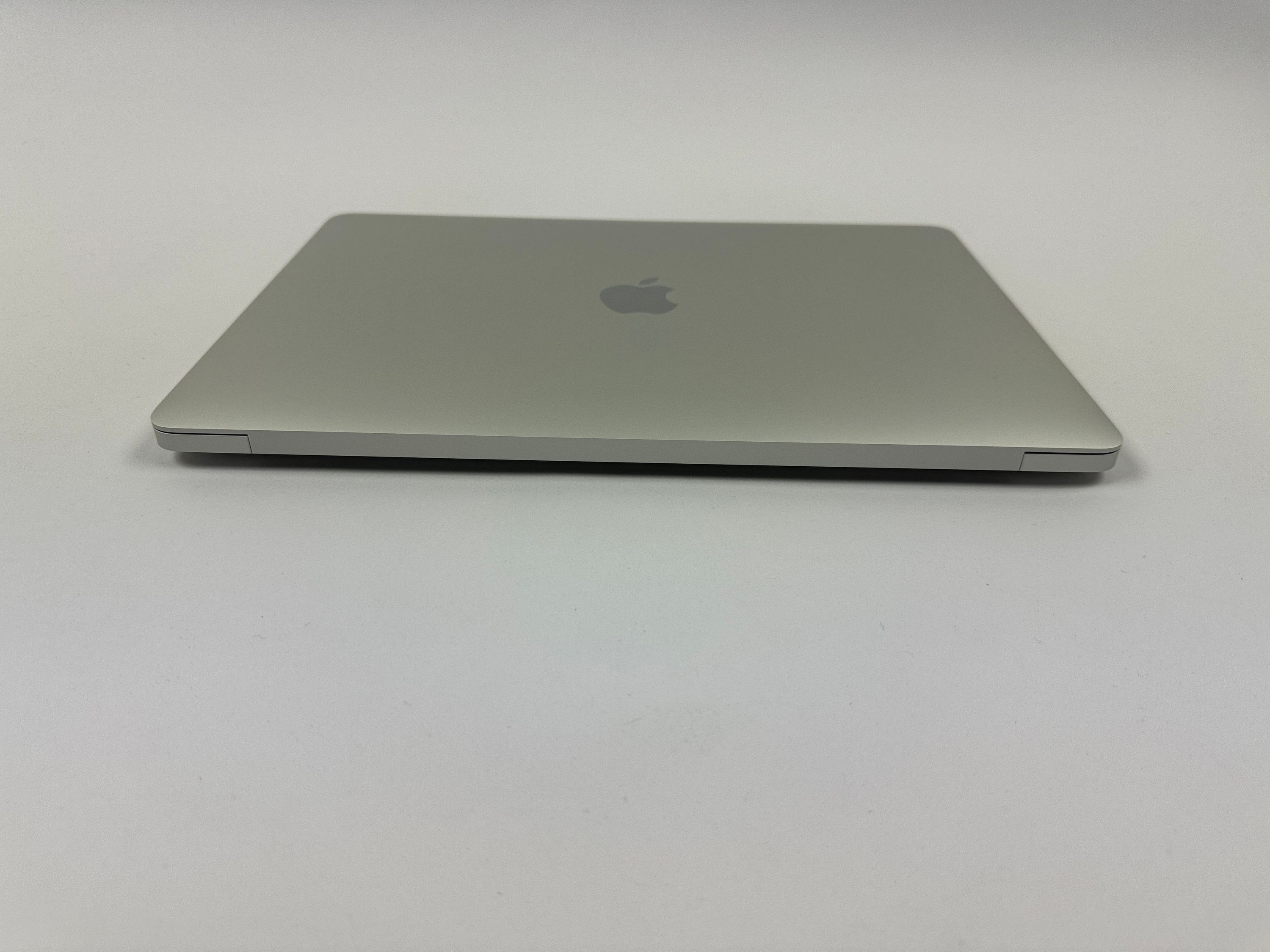 Apple MacBook Air 13,3“ M1 8C CPU 8C GPU 512 GB SSD 16 GB Ram 2020 Silber