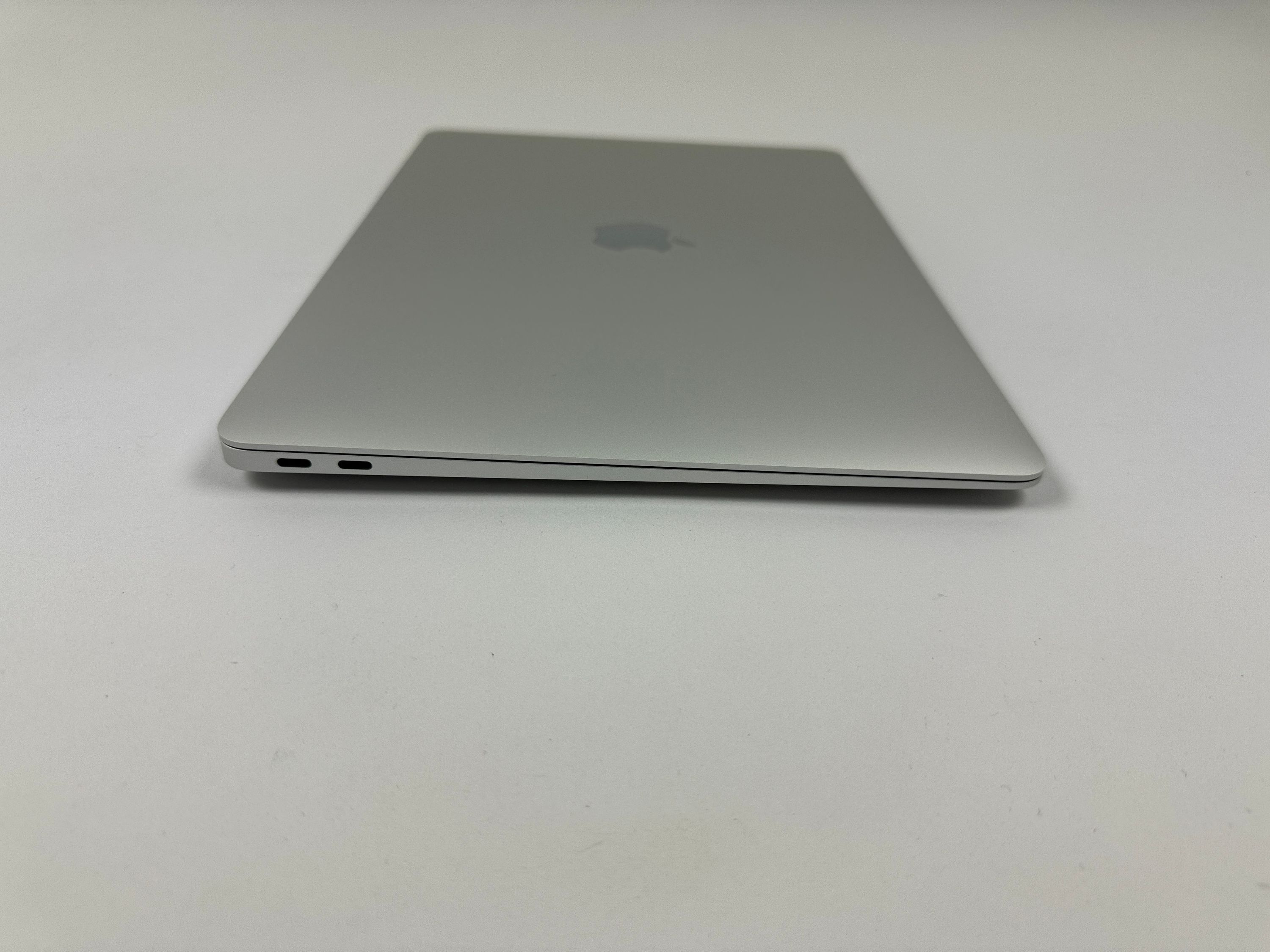 Apple MacBook Air 13,3“ M1 8C CPU 8C GPU 512 GB SSD 8 GB Ram 2020 SILBER