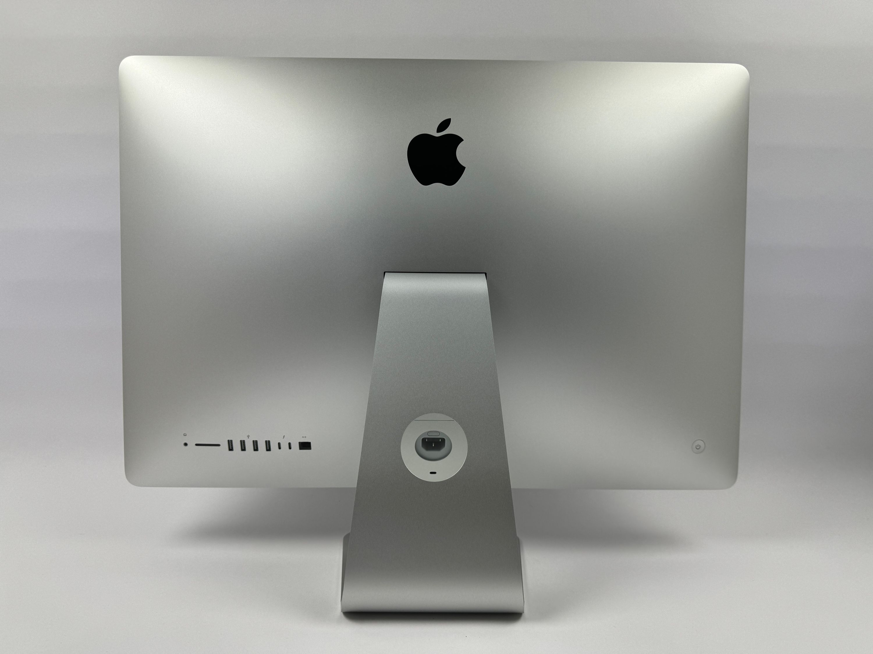 Apple iMac Retina 5K 27“ 6-Core i5 3,3 Ghz 64 GB Ram 1 TB SSD RP 5300 SILBER 2020