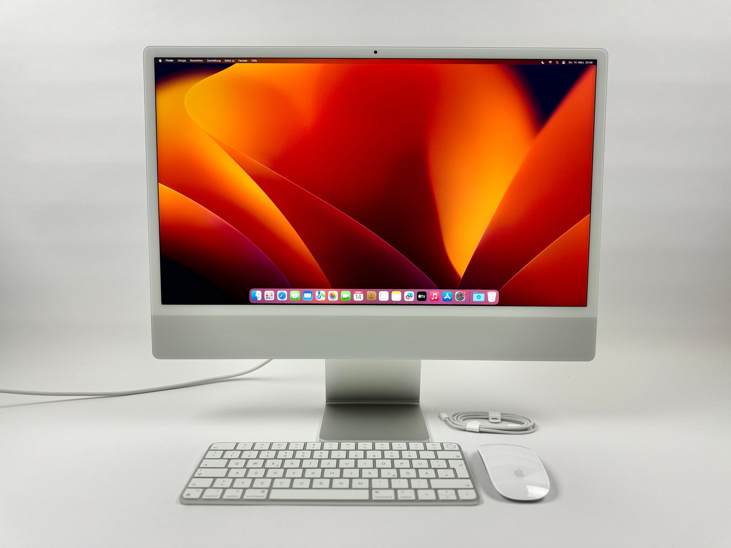 Apple iMac 24" M1 8-Core CPU 8-Core GPU 8GB RAM 256 GB SSD SILBER