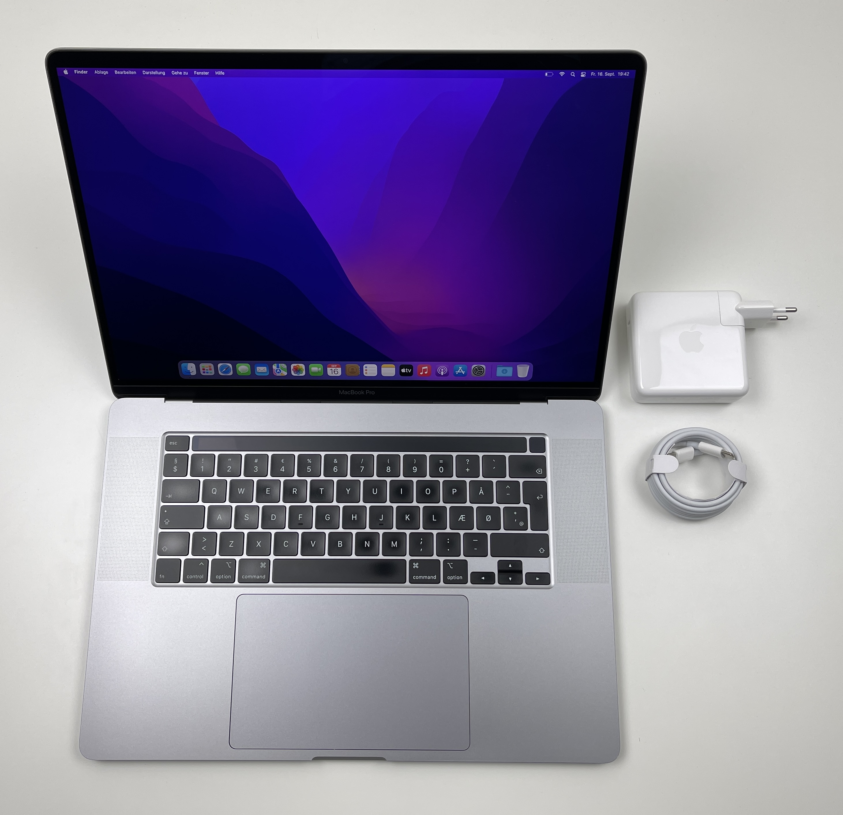 Apple MacBook Pro Retina TouchBar 16“ 6-Core i7 2,6 Ghz 512 GB SSD 16 GB Ram SPACEGREY 2019 DK