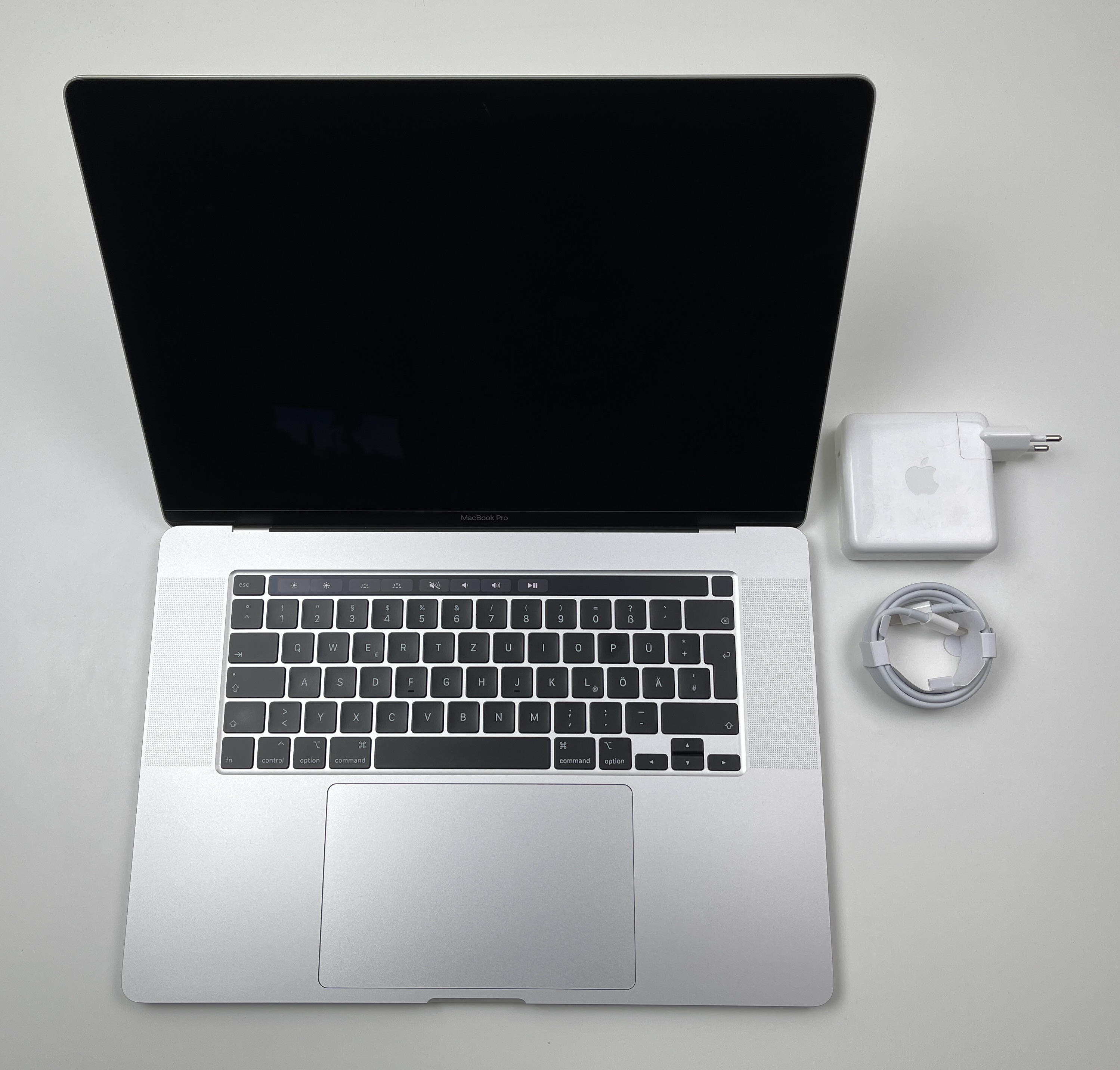 Apple MacBook Pro Retina TouchBar 16“ 6-Core i7 2,6 Ghz 512 GB SSD 16 GB Ram SILBER 2019