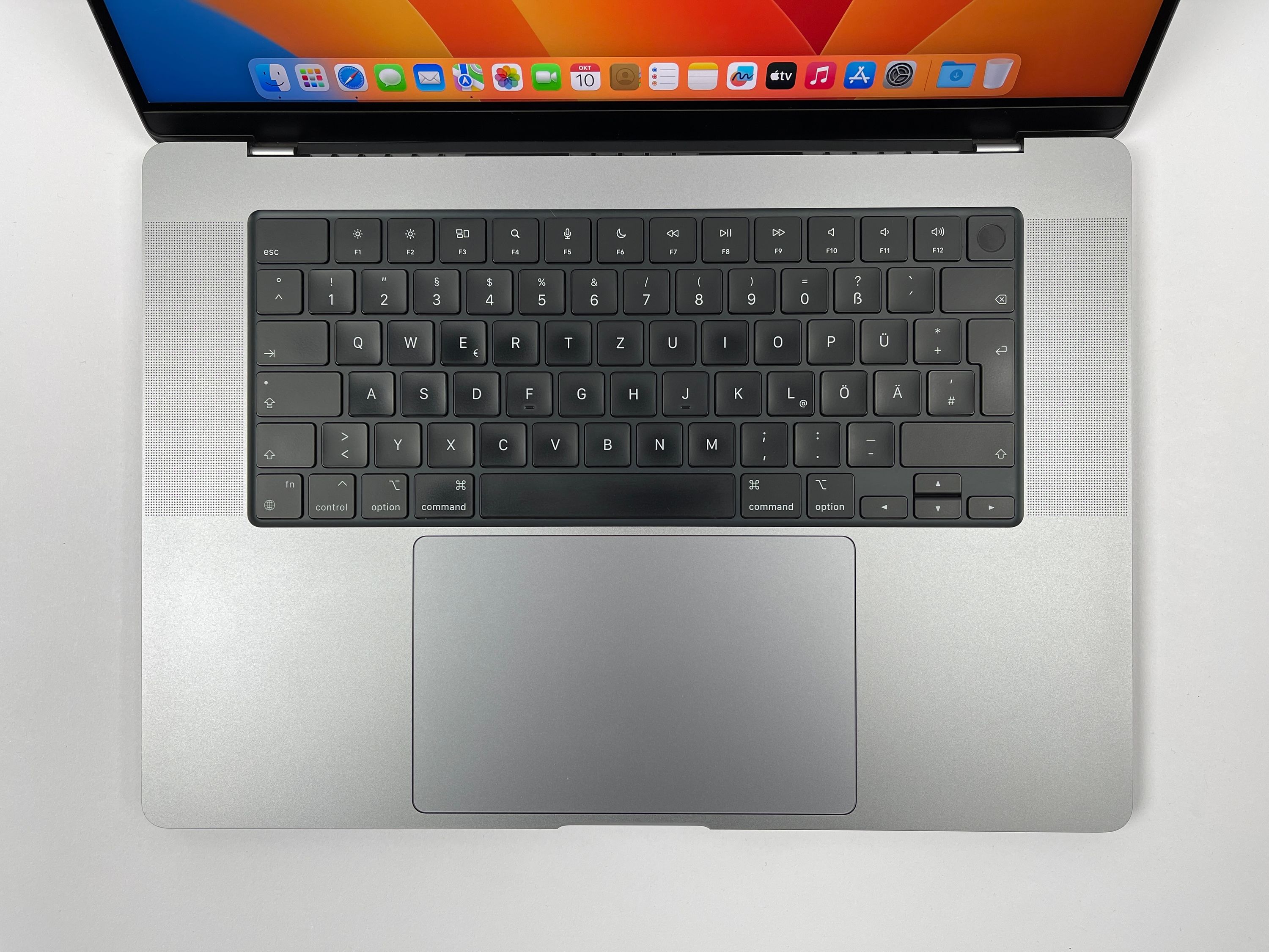 Apple MacBook Pro 16“ M1 MAX 10C CPU 32C GPU 1 TB SSD 32 GB Ram 2021 SPACE GREY