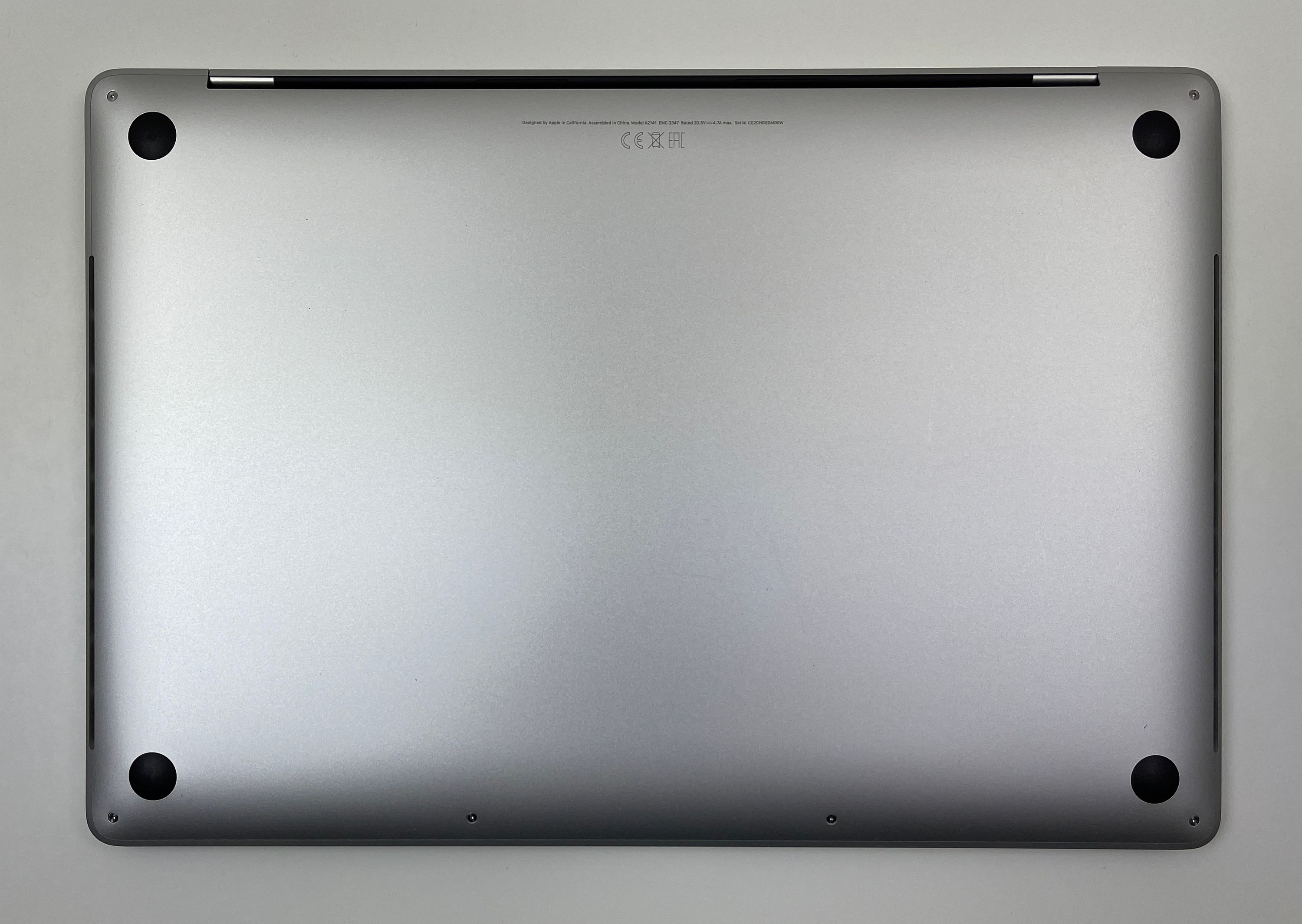 Apple MacBook Pro Retina TouchBar 16“ 8-Core i9 2,3 Ghz 2 TB SSD 64 GB Ram RP 5500M 2019