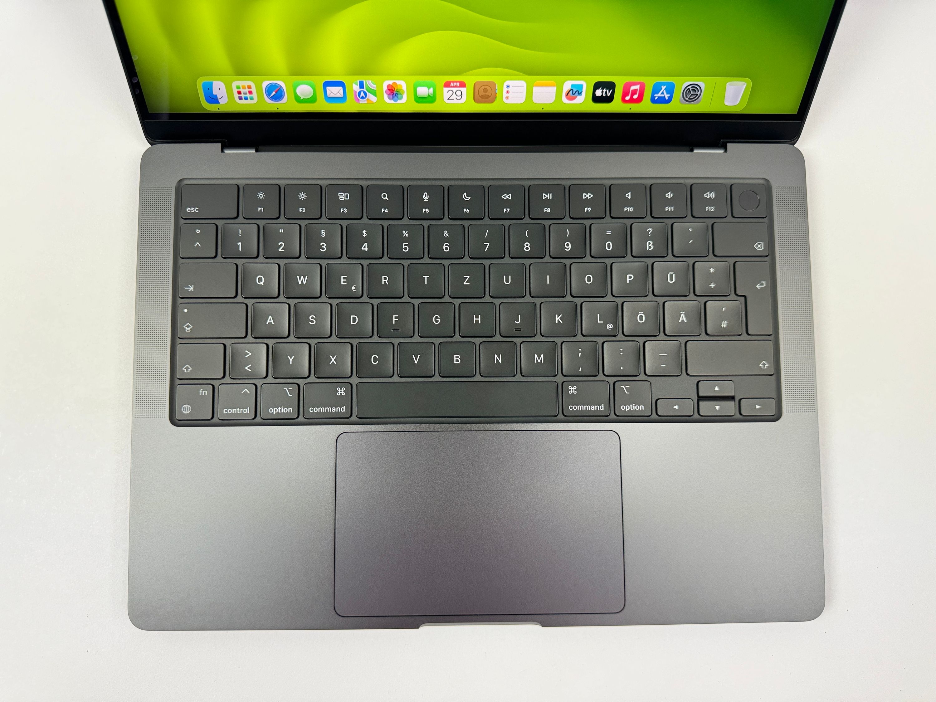 Apple MacBook Pro 14“ M3 PRO 11C CPU 14C GPU 1 TB SSD 18 GB Ram 2023 SPACE SCHWARZ