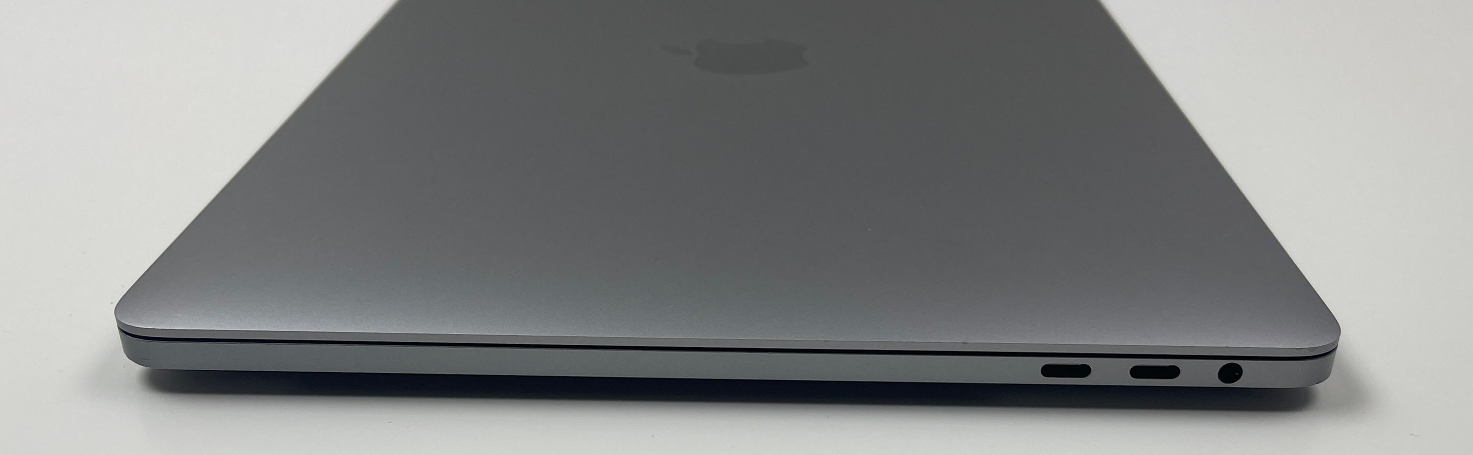 Apple MacBook Pro Retina TouchBar 13,3“ i7 2,8 Ghz 1 TB SSD 16 GB Ram SPACE GREY 2019