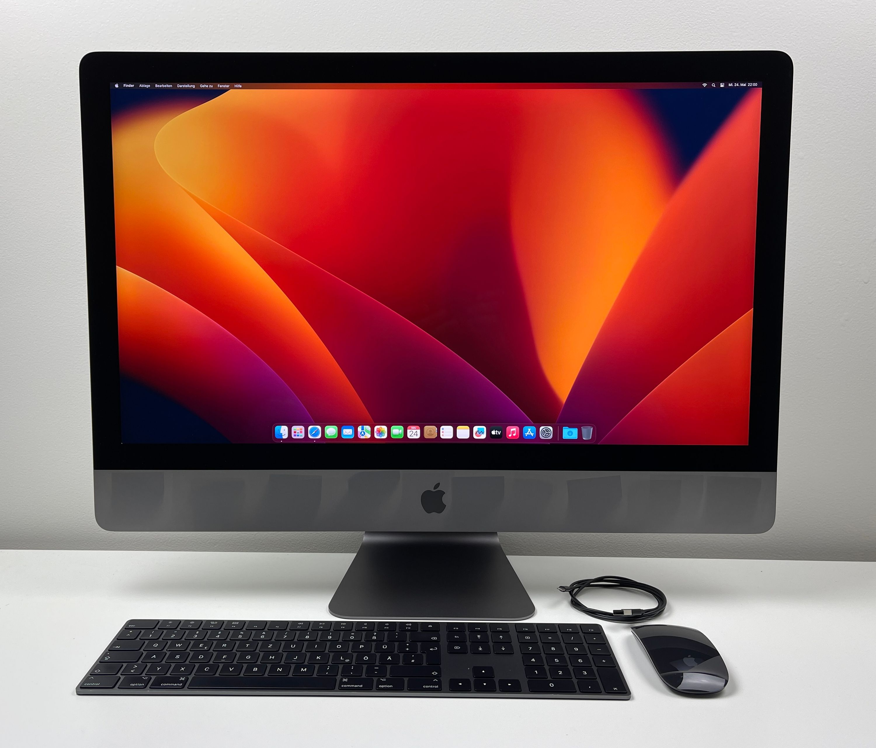 Apple iMac Pro 5K 27“ XEON 8-Core 3,2 Ghz 64 GB Ram 1 TB SSD VEGA 64 16 GB