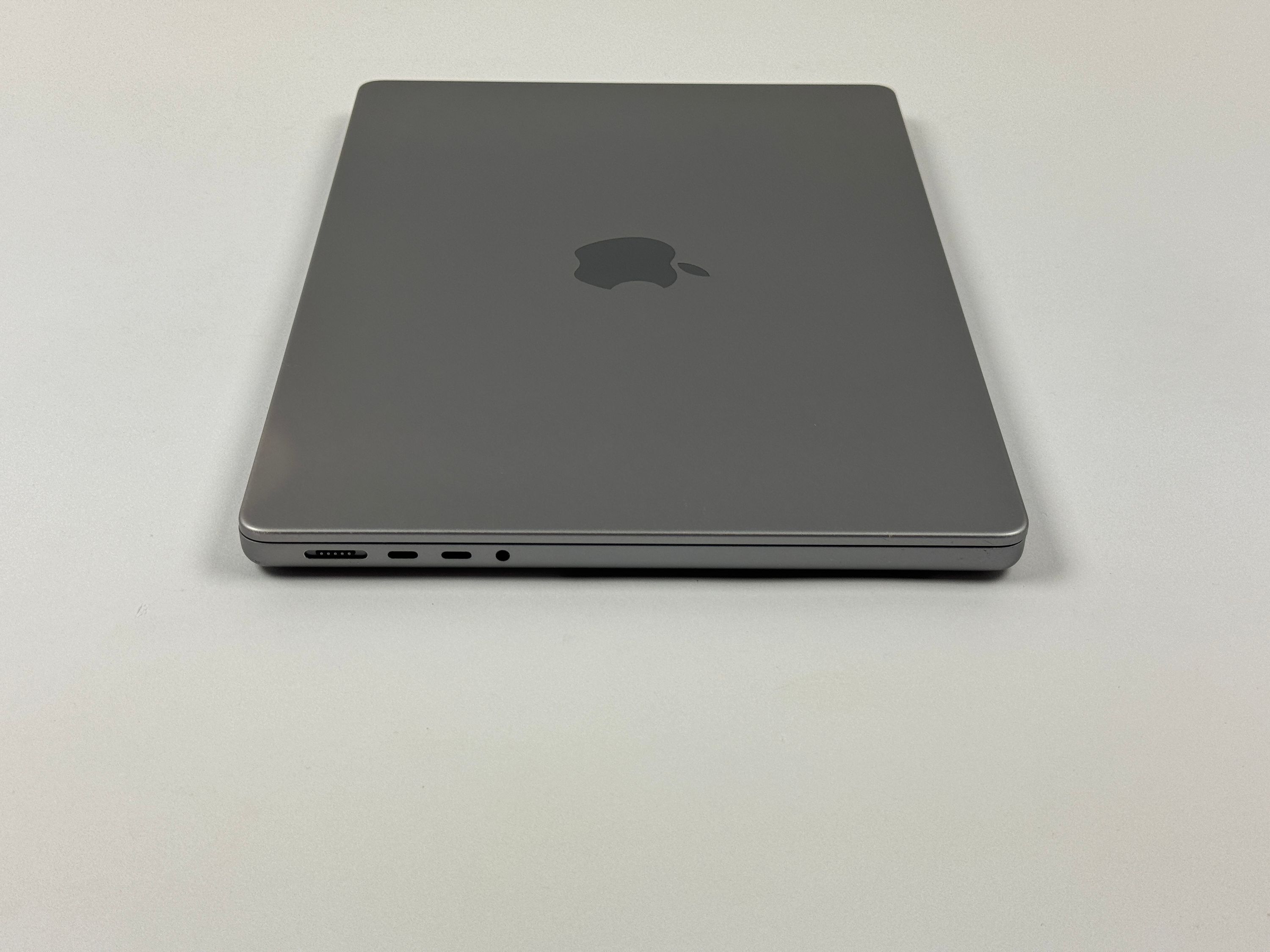 Apple MacBook Pro 14“ M1 PRO 8C CPU 14C GPU 512 GB SSD 32 GB Ram 2021 SPACE GREY