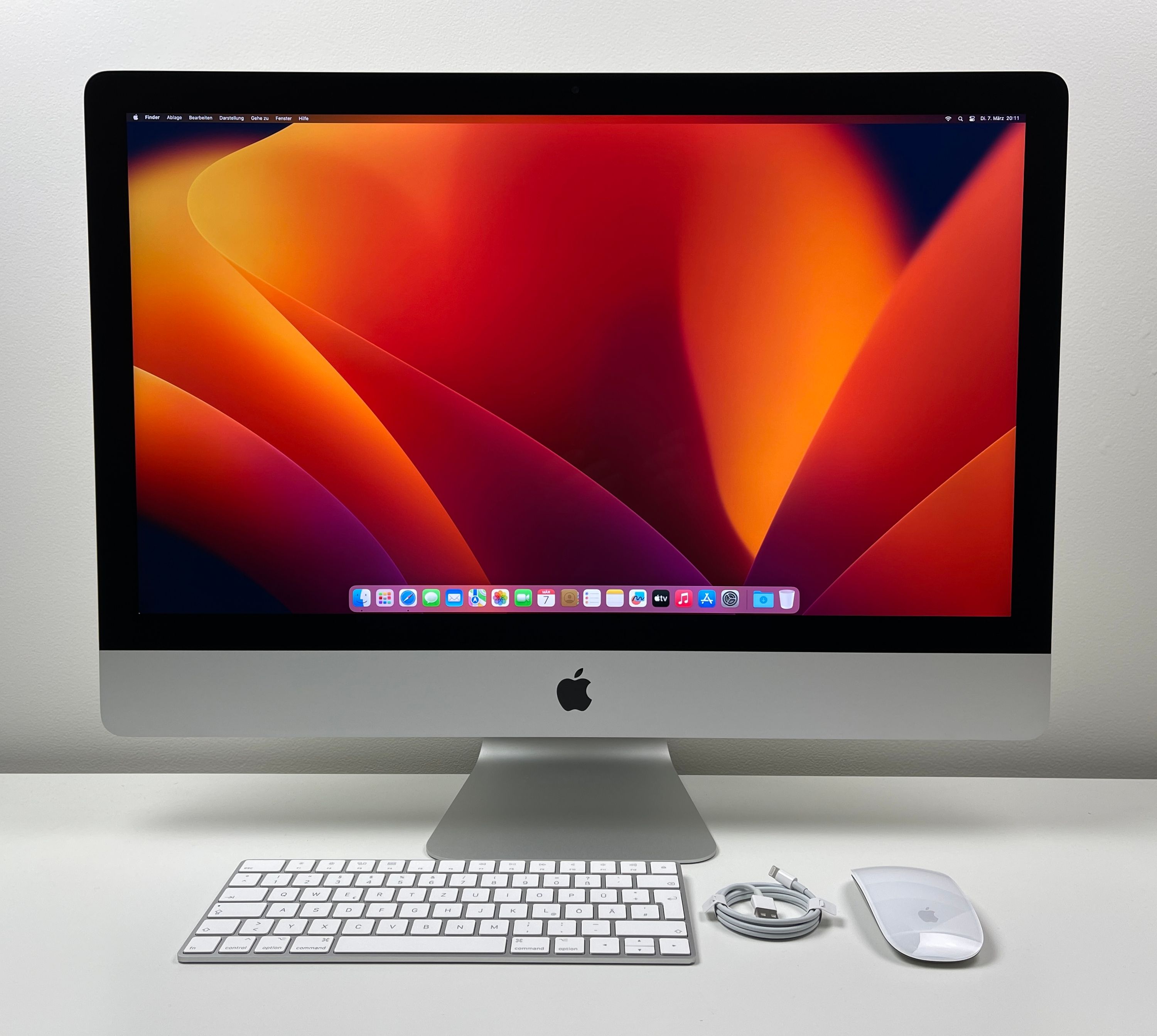 Apple iMac Retina 5K 27“ 8-Kern i9 3,6 Ghz 16 GB Ram 3 TB Fusiondrive VEGA 48 8 GB 2019